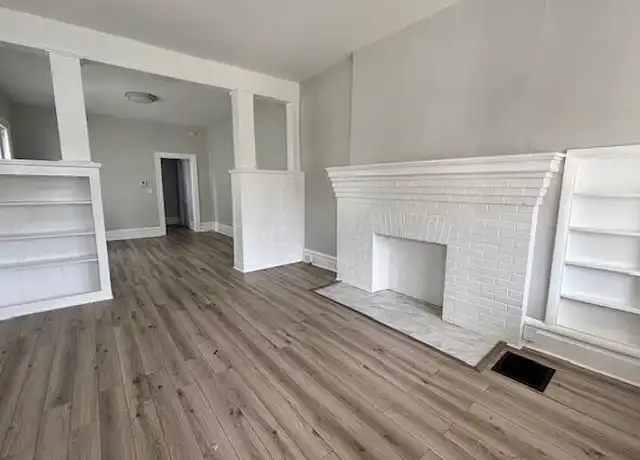 Property at 1068-1070 Linwood Ave, Columbus, OH, 43206, 3 beds, 1 bath, [object Object]