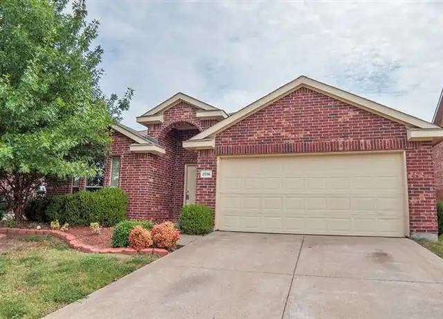 Property at 2016 Kings Forest Dr, Heartland, TX, 75126, 3 beds, 2 baths, [object Object]