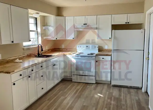Property at 403 N 9th St, Carlsbad, NM, 88220, 3 beds, 1.5 baths, [object Object]