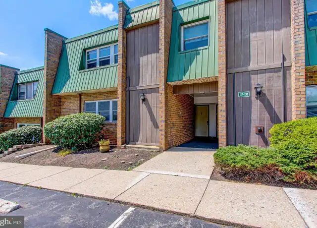 Property at 119 Meadowview Ln #119, Mont Clare, PA, 19453, 2 beds, 1 bath, [object Object]