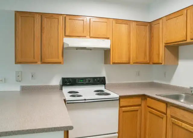 Property at 2608 Douglas Ave, Bellingham, WA, 98225, 2 beds, 1 bath, [object Object]