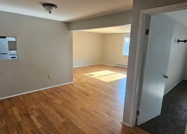 Property at 800 Pond St Unit 203, Syracuse, NY, 13208, 2 beds, 1 bath, [object Object]