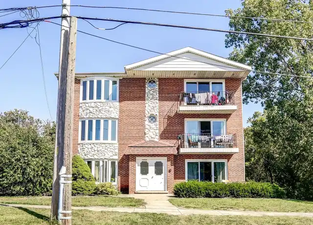 Property at 16035 Laramie Ave Unit 3N, Oak Forest, IL, 60452, 2 beds, 1 bath, [object Object]