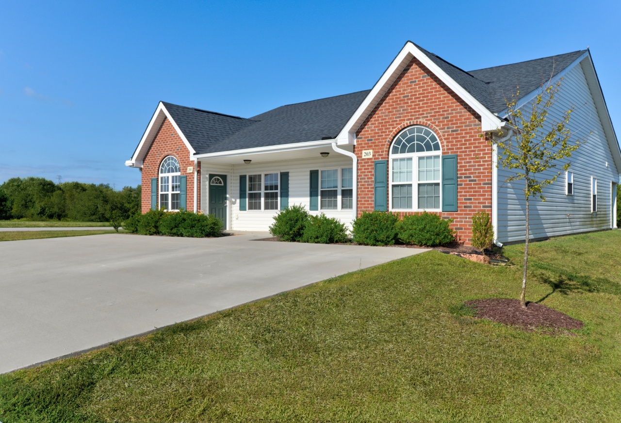 Hampton Village Of Youngsville - 418 Hampton Ln, Youngsville, NC 27596 ...