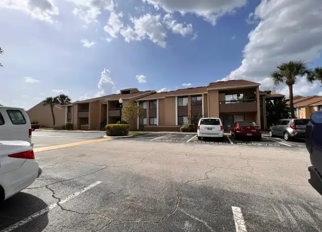 Property at 5349 Vineland Rd Unit E104, Orlando, FL, 32811, 2 beds, 2 baths, [object Object]