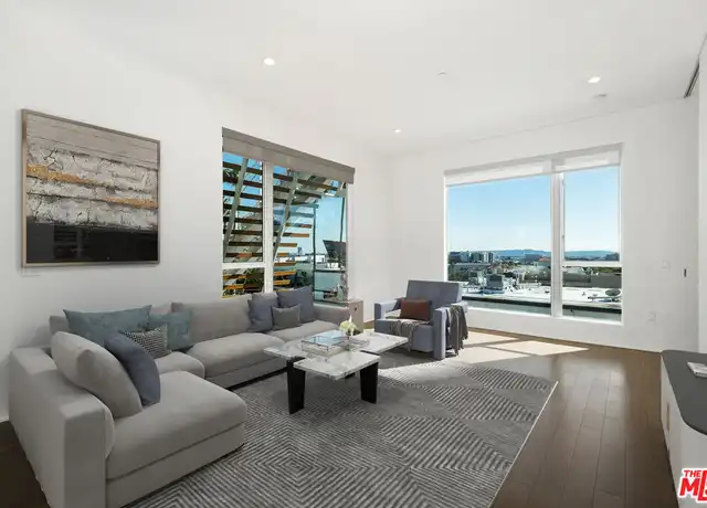 Property at 935 N San Vicente Blvd Unit 6, West Hollywood, CA, 90069, 2 beds, 2 baths, [object Object]