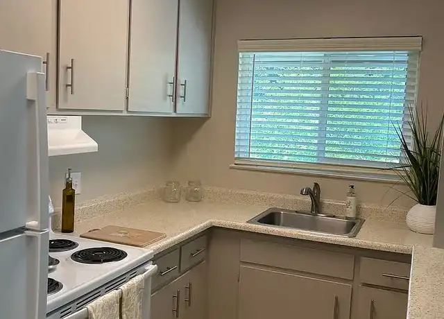 Property at Terry Crest Apartments - 2941 Marconi Ave, Sacramento, CA, 95821, 2 beds, 1 bath, [object Object]