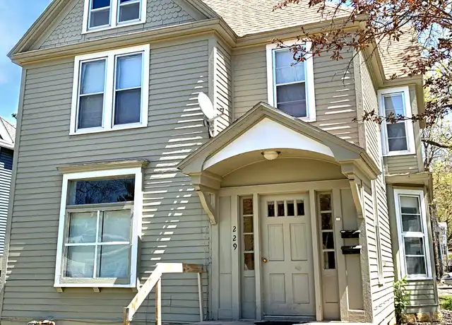 Property at 229 Center St Unit 2, Mankato, MN, 56001, 4 beds, 1 bath, [object Object]