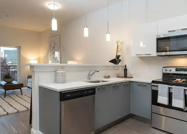 Photo of 1 Newport Ave, Quincy, MA 02171