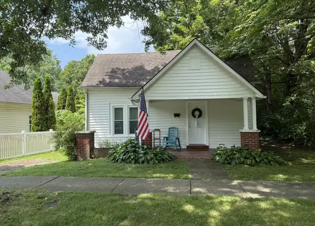 Property at 411 N Washington St, Tullahoma, TN, 37388, 2 beds, 1 bath, [object Object]