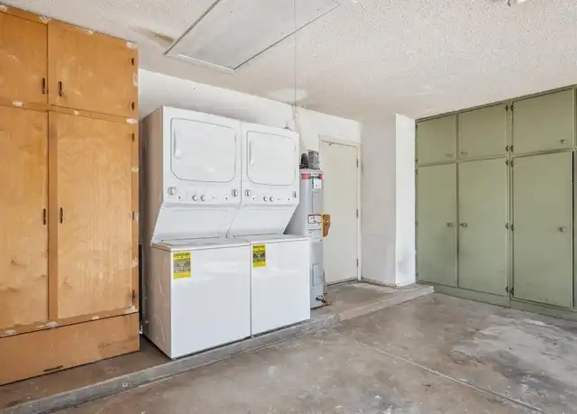 Property at 4722 N 64th Ln, Phoenix, AZ, 85033, 1 bed, 1 bath, [object Object]
