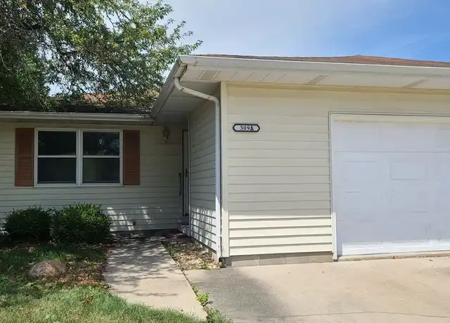 Property at 309 Wesley Ave Unit 2, Savoy, IL, 61874, 2 beds, 1 bath, [object Object]