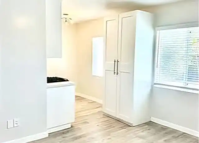 Property at 613 S Prairie Ave #2, Inglewood, CA, 90301, 0 beds, 1 bath, [object Object]