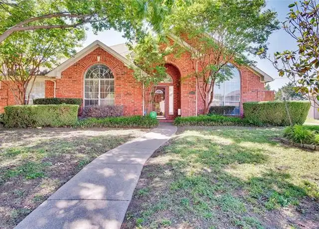 Property at 1023 Essex Dr, Cedar Hill, TX, 75104, 4 beds, 2 baths, [object Object]