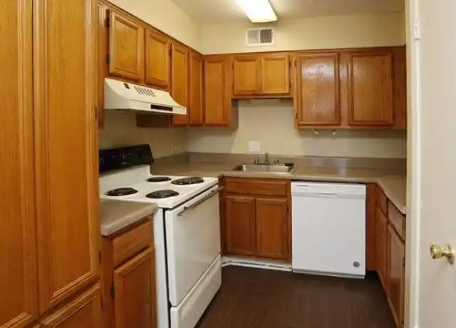 Property at 2436 Beach Blvd, Biloxi, MS, 39531, 2 beds, 2 baths, [object Object]