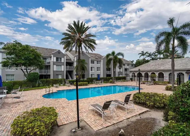 Property at 11155 SW 5th Pl #104, Pembroke Pines, FL, 33025, 2 beds, 1 bath, [object Object]