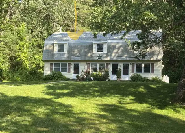 Property at 4 Linda Ln Unit 4, Stratham, NH, 03885, 2 beds, 1 bath, [object Object]
