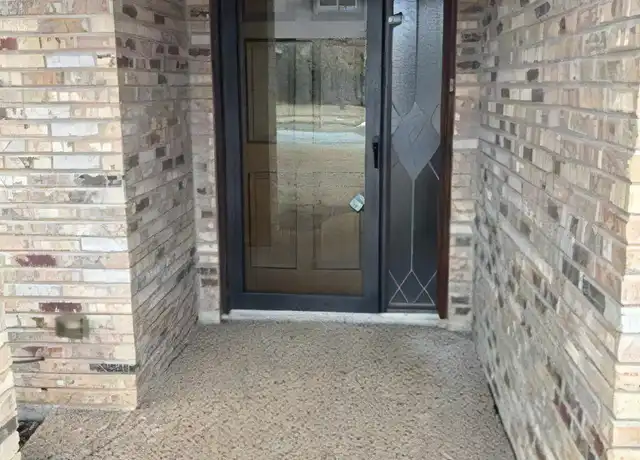 Property at 5719 Ridgerock Rd, Fort Worth, TX, 76132, 3 beds, 2 baths, [object Object]