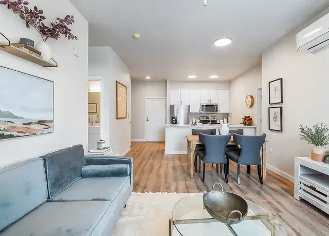 Property at Marquam Heights - 3158 SW 12th Ave, Portland, OR, 97239, 2 beds, 2 baths, [object Object]