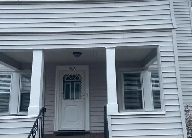 Property at 1514-1516 Centre St Unit 1, Roslindale, MA, 02131, 2 beds, 1 bath, [object Object]