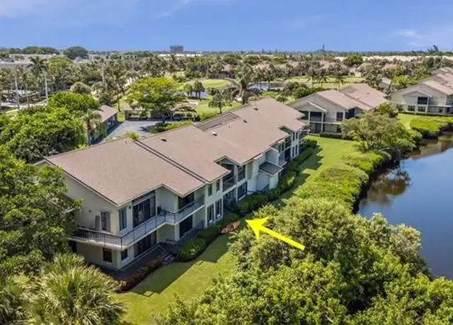 Property at 2306 Fairway Dr S, Jupiter, FL, 33477, 2 beds, 2.5 baths, [object Object]