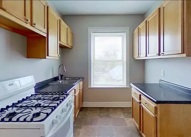 Property at 4823 W Addison St, Chicago, IL, 60641, 1 bed, 1 bath, [object Object]