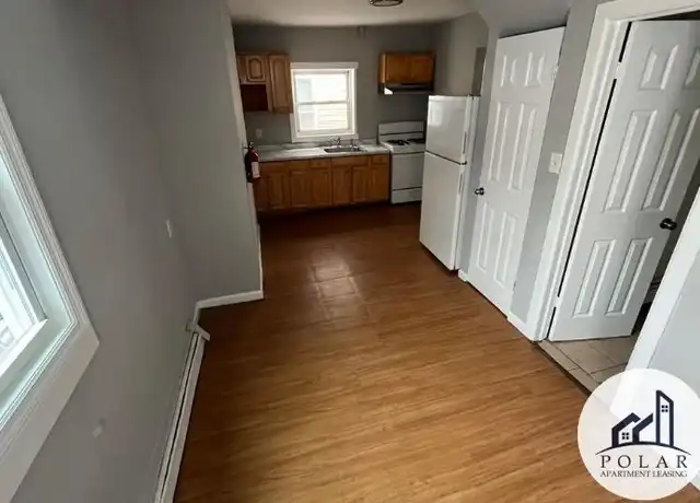 Property at 129 S Park St Unit 3BR, Elizabethport, NJ, 07206, 3 beds, 1 bath, [object Object]