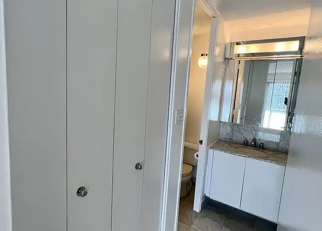 Property at 300 E 40th St Unit 18F, New York, NY, 10016, 0 beds, 1 bath, [object Object]