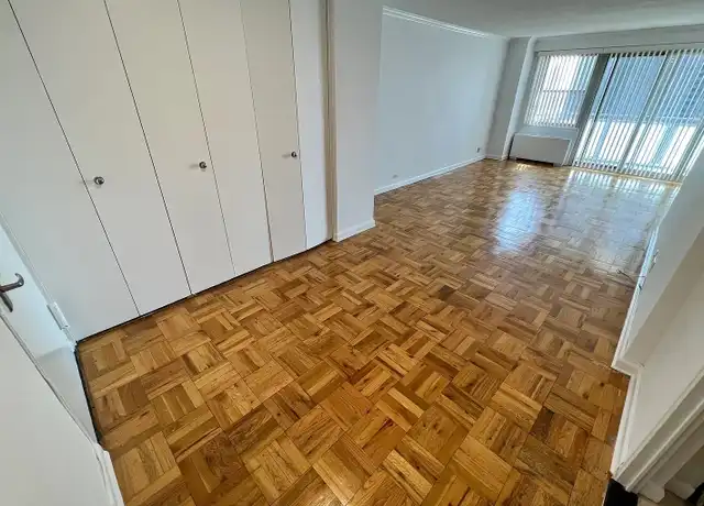Property at 300 E 40th St Unit 18F, New York, NY, 10016, 0 beds, 1 bath, [object Object]
