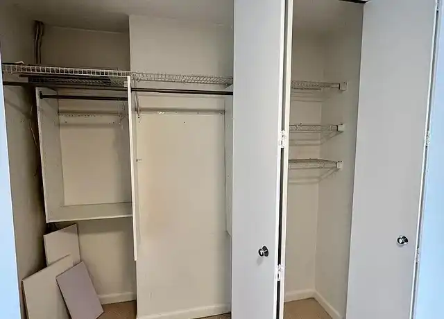 Property at 300 E 40th St Unit 18F, New York, NY, 10016, 0 beds, 1 bath, [object Object]