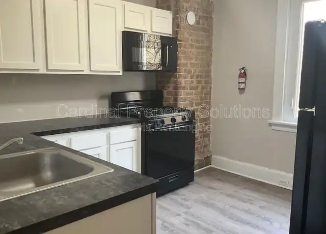 Property at 130 Valencia St #2, Cincinnati, OH, 45219, 2 beds, 1 bath, [object Object]