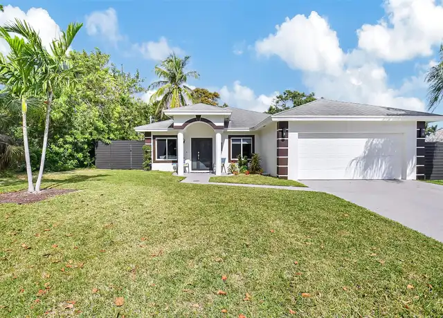 Property at 325 SW 14th Ave, Boynton Beach, FL, 33435, 3 beds, 2 baths, [object Object]