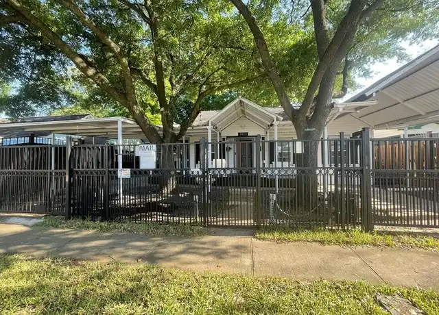 Property at 7410 Ilex St Unit C, Houston, TX, 77012, 1 bed, 1 bath, [object Object]