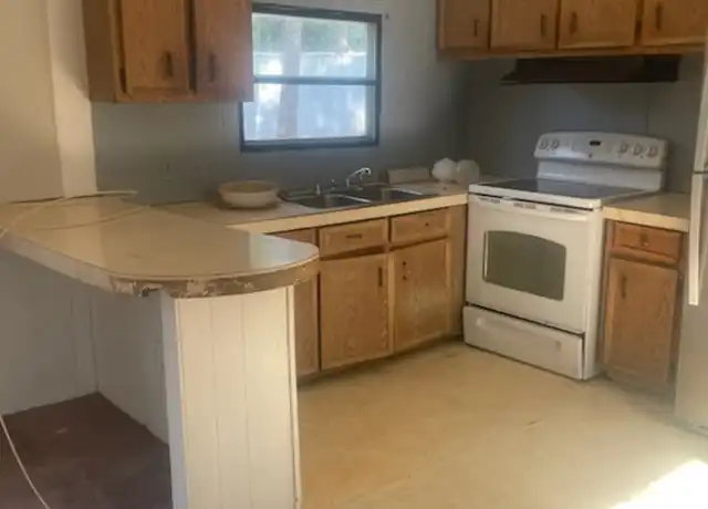 Property at 127 Emily St, Carthage, NC, 28327, 2 beds, 1 bath, [object Object]