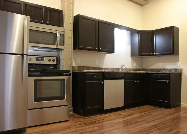 Property at 733 SW Washington St Unit 1, Peoria, IL, 61602, 0 beds, 1 bath, [object Object]