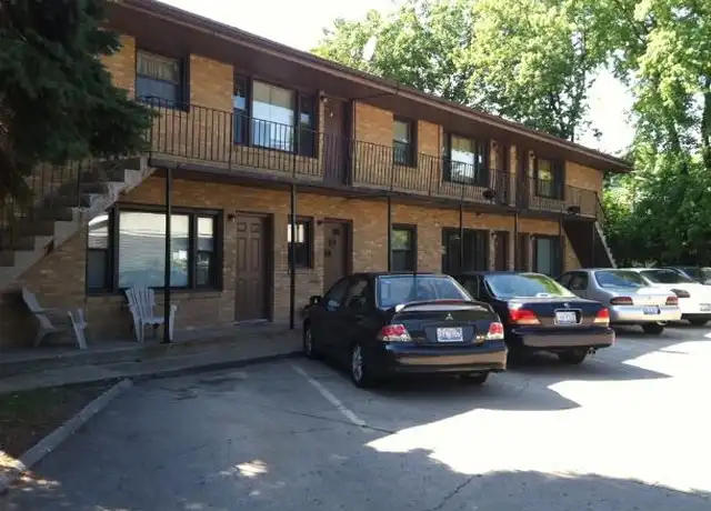 Property at 811 Greenbrier Rd, DeKalb, IL, 60115, 2 beds, 1 bath, [object Object]