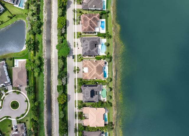 Photo of 8545 Watercrest Cir E, Parkland, FL 33076