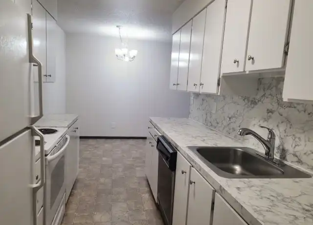Property at 18524 Linden Ave N Unit 301, Shoreline, WA, 98133, 1 bed, 1 bath, [object Object]