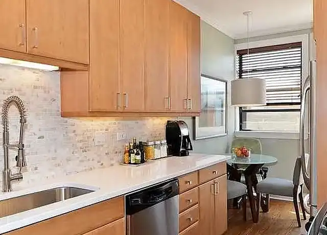 Property at 622-34 W. Roscoe, St. - 622 W Roscoe St, Chicago, IL, 60657, 2 beds, 1-2 bath, [object Object]