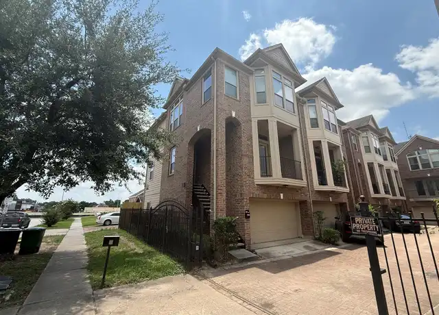 Property at 2010 Rosedale St Unit A, Houston, TX, 77004, 3 beds, 3.5 baths, [object Object]