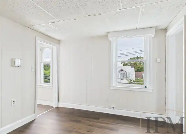Property at 55 S Pershing Ave, York, PA, 17401, 1 bed, 1 bath, [object Object]