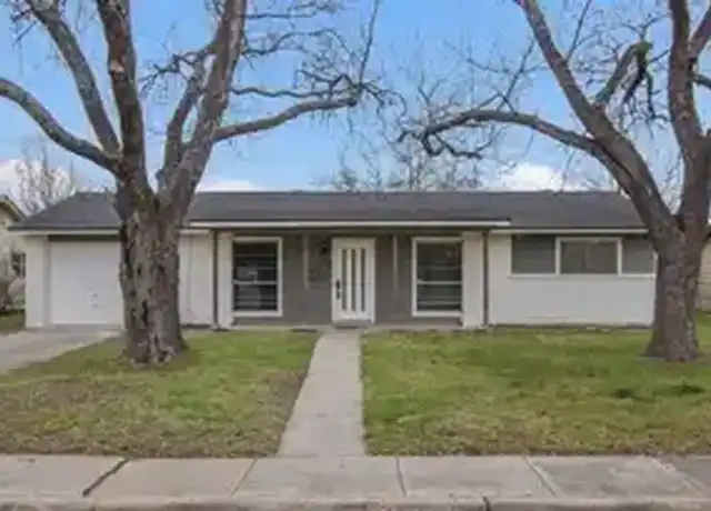 Property at 300 Roanoke Dr, Schertz, TX, 78154, 3 beds, 2 baths, [object Object]