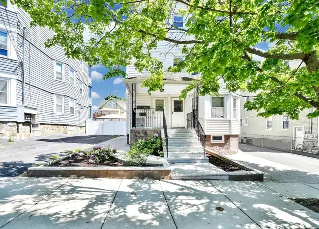 Property at 77 Swan St, Everett, MA, 02149, 3 beds, 1 bath, [object Object]