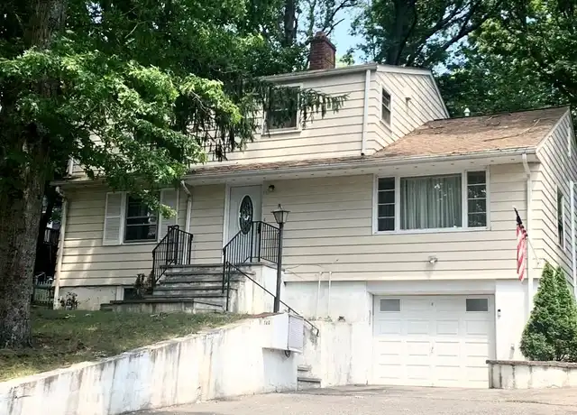 Property at 144 Railroad Ave, Pearl River, NY, 10965, 2 beds, 1 bath, [object Object]