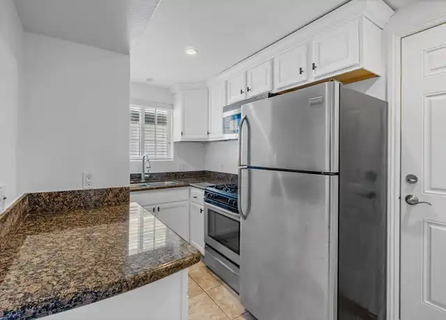 Property at 126 E Balboa Blvd, Newport Beach, CA, 92661, 1 bed, 1 bath, [object Object]