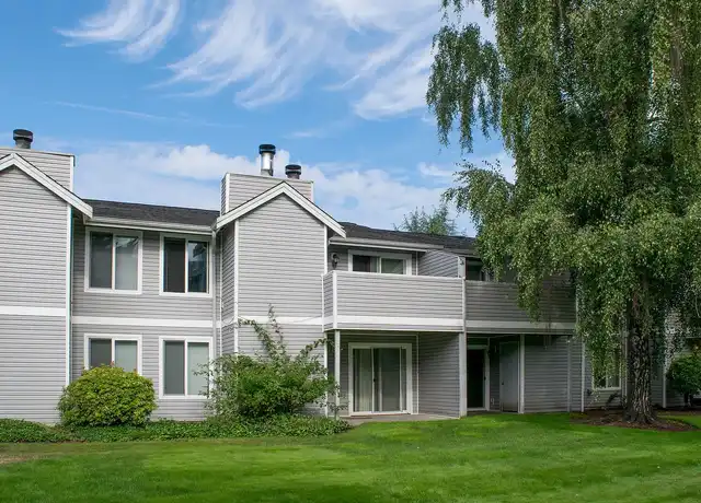 Property at Crowne Pointe Apartments - 2800 Limited Ln NW, Olympia, WA, 98502, 3 beds, 2 baths, [object Object]