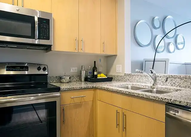 Property at The St James - 200 W Washington Sq, Philadelphia, PA, 19106, 0 beds, 1 bath, [object Object]