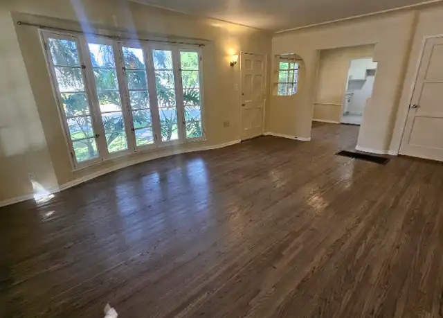 Property at 6290 Commodore Sloat Dr, Los Angeles, CA, 90048, 1 bed, 1 bath, [object Object]