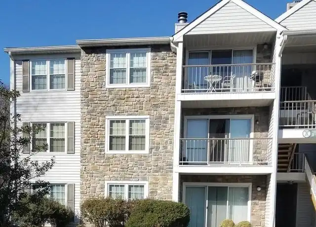 Property at 44 Holly Ct Unit 44, Trenton, NJ, 08619, 2 beds, 2 baths, [object Object]