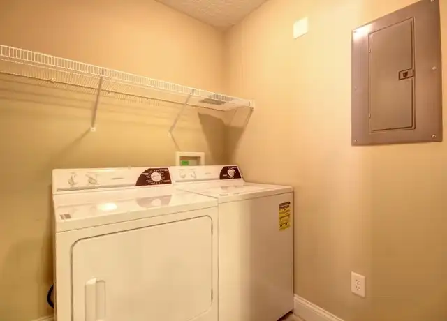 Property at 300 E Fairlawn Dr Unit 327V, Urbana, IL, 61801, 2 beds, 2 baths, [object Object]